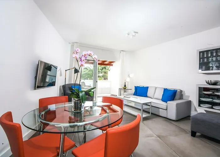 & The Lighthouse Apartment Tias